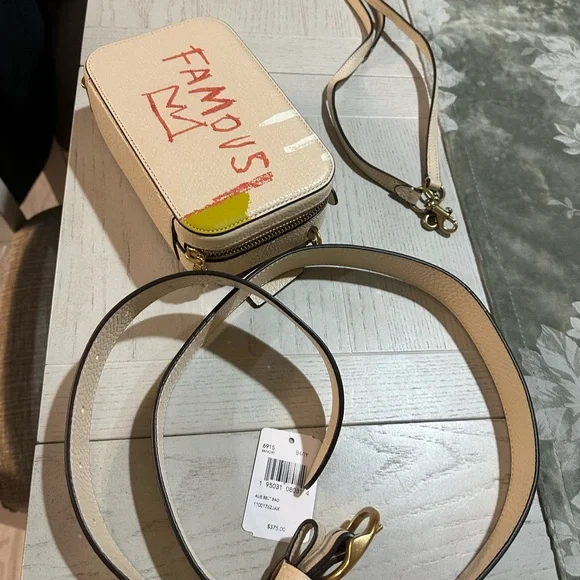 Famous Cream Leather Crossbody Bag - Picture 11 of 16